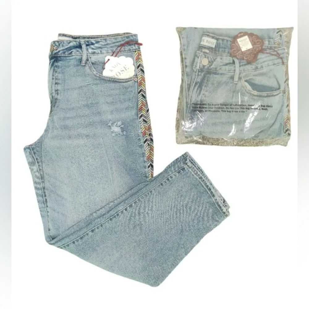 Knox Rose Mid-Rise Straight Leg Embroidered Jeans Size 14 Blue